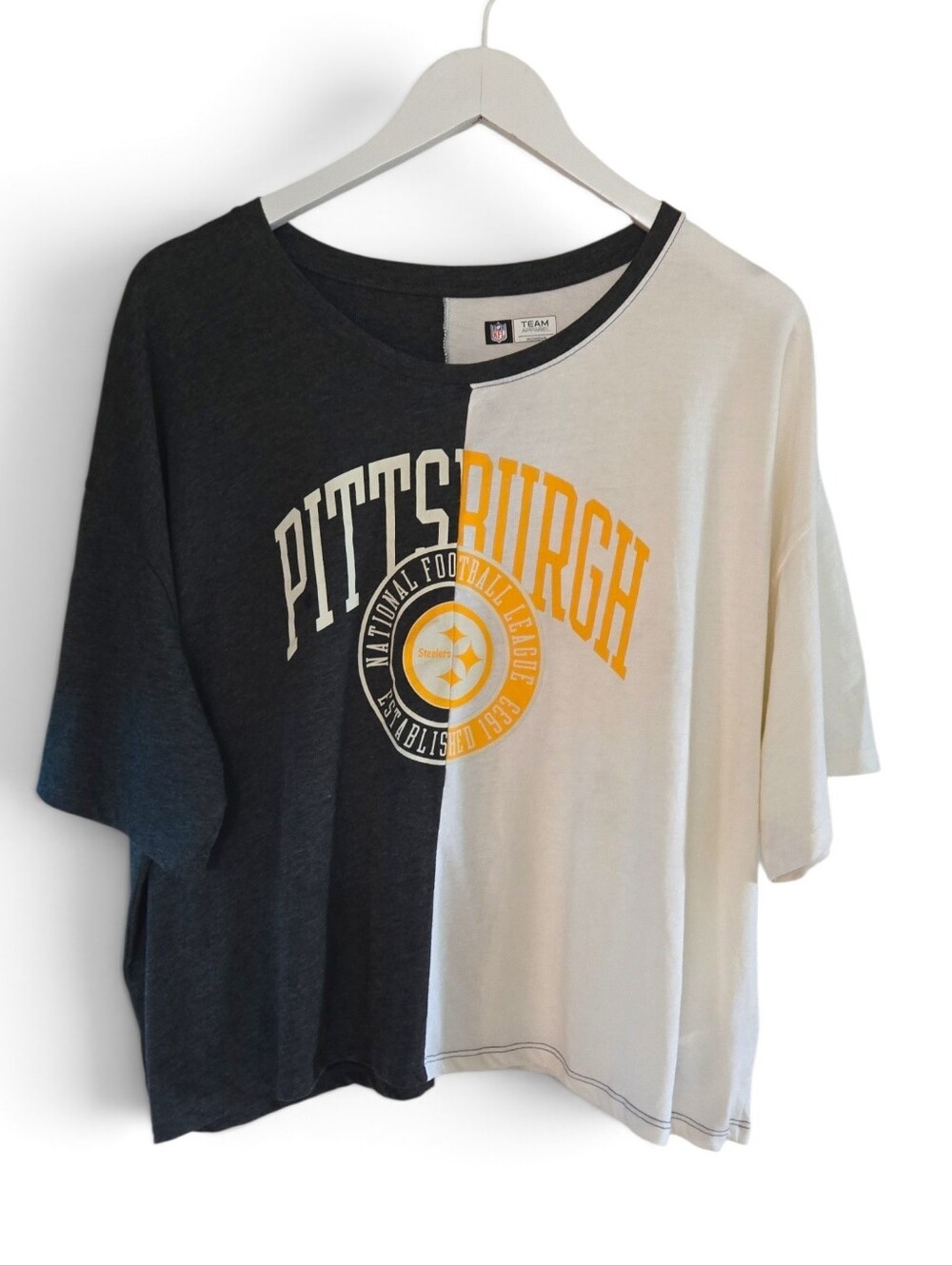 Pittsburgh Steelers NFL Women’s 2X Colorblock Cropped T-Shirt Black White  XXL